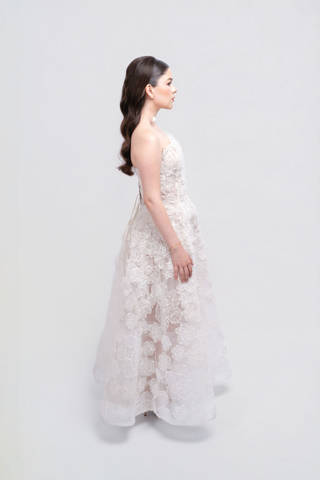 ESCENA I. The Bride