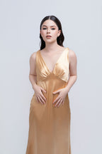 Escena VI. Vestido satin