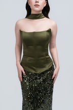 ESCENA VIII. Corset y Falda
